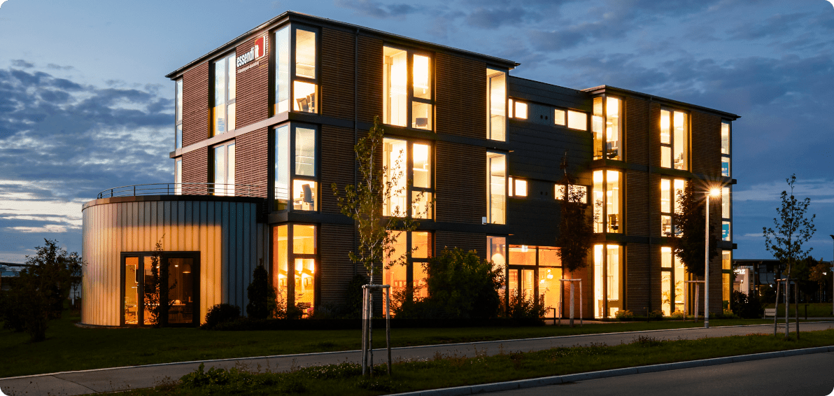 essendi it Firmengebäude in Schwäbisch Hall bei Nacht